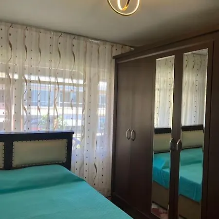 Sea View Flat By The Beach *